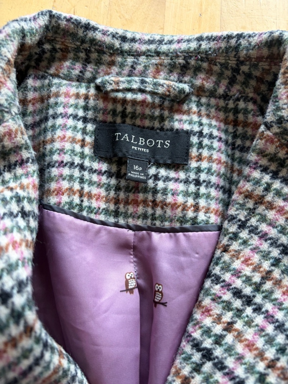 Talbots Multi-Color Plaid Wool Blend Blazer with Lilac Lining - Picture 3 of 5